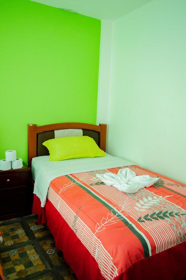 Residencial Amaru Hotel Banos  Exterior photo